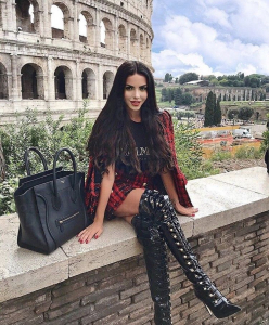  Escortgirl Amelia