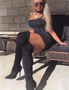  Escortgirl Samantha