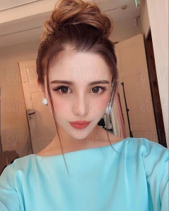  Escortgirl Janavan